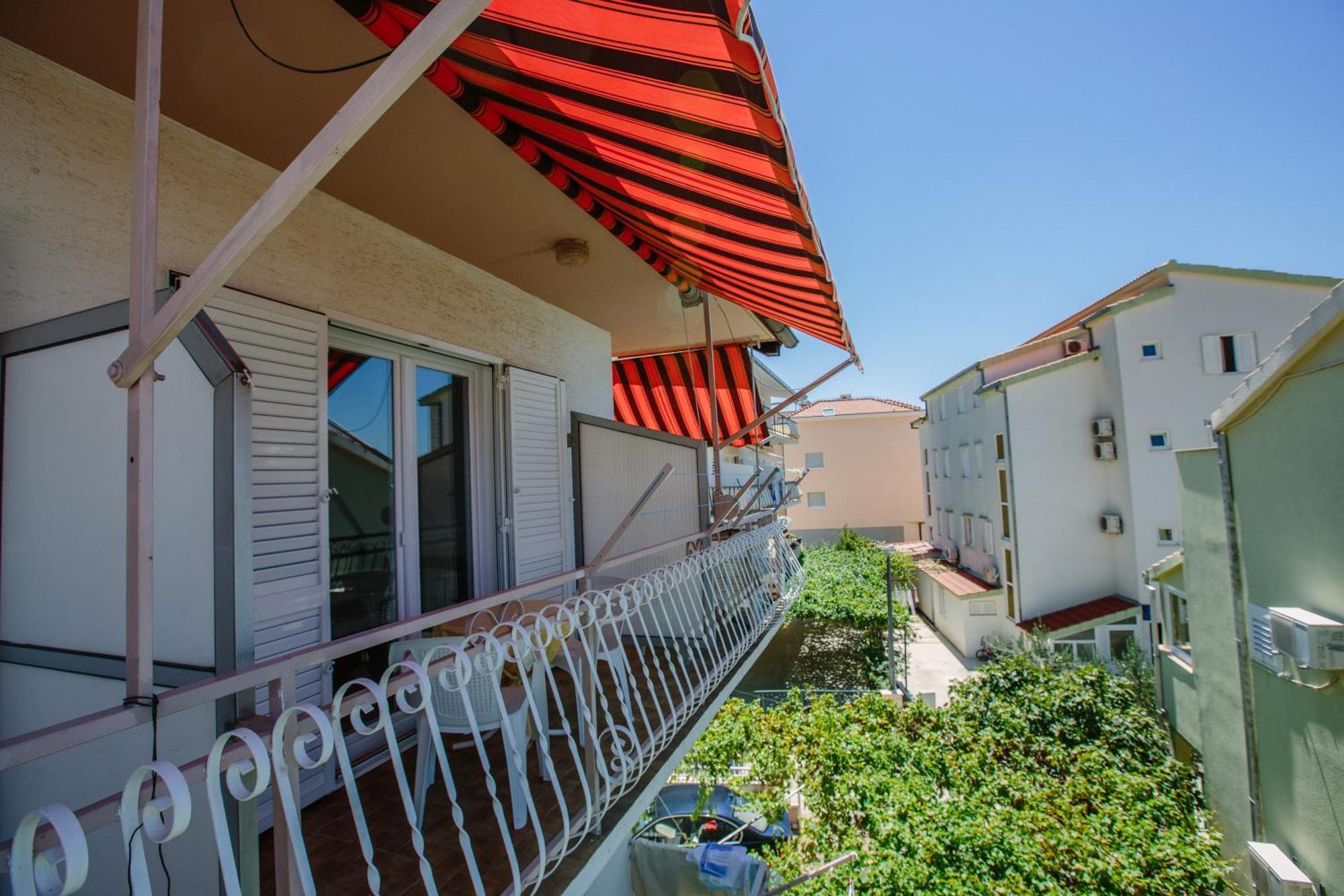 Apartmani Miljak Omiš Quarto foto